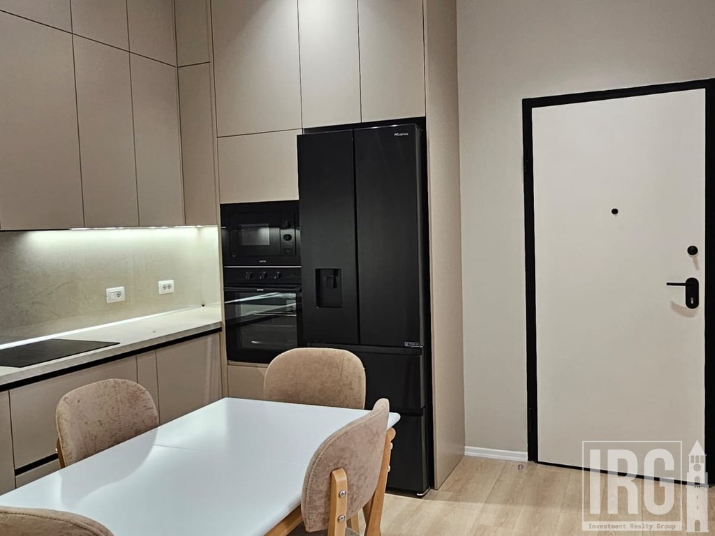 Apartament 3+1 me Oborr Privat- Eden Residence, Sauk
