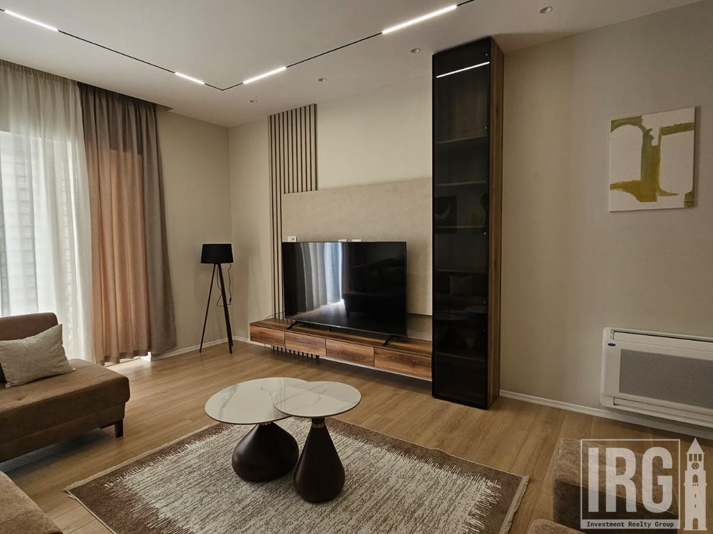 Apartament 3+1 me Oborr Privat- Eden Residence, Sauk