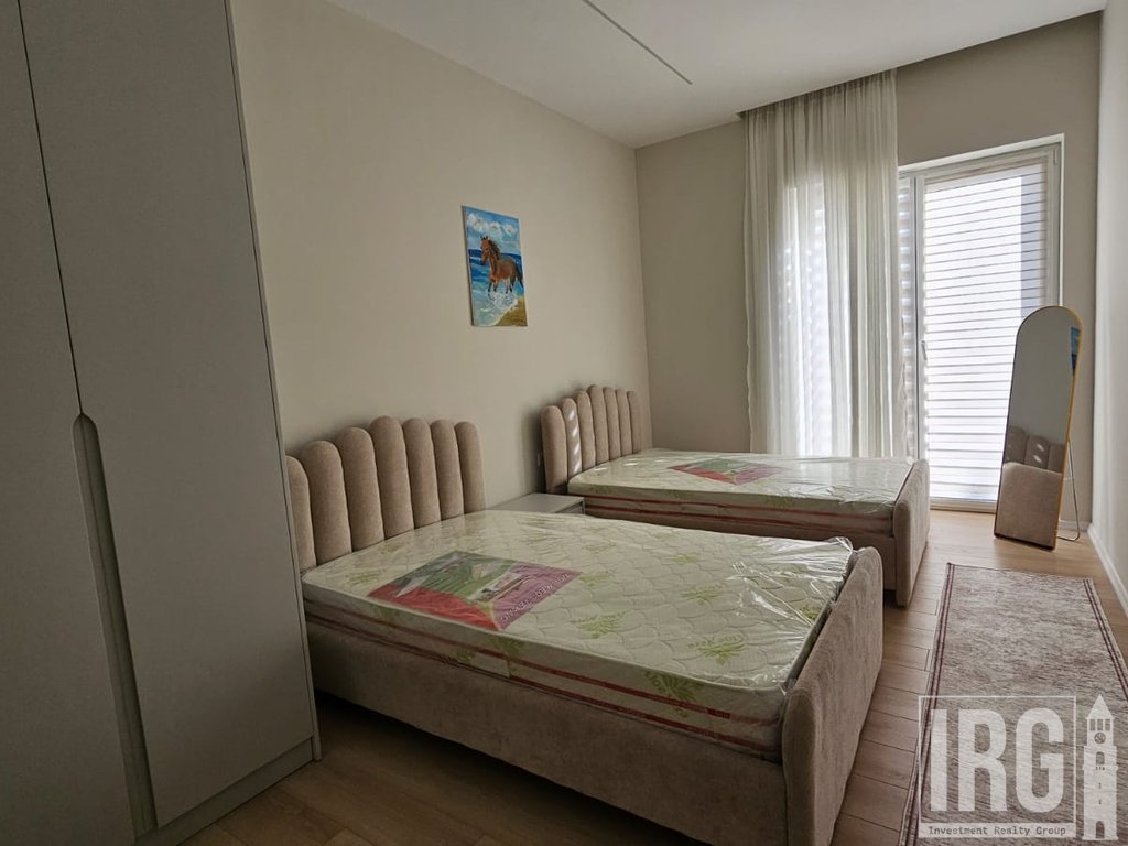 Apartament 3+1 me Oborr Privat- Eden Residence, Sauk
