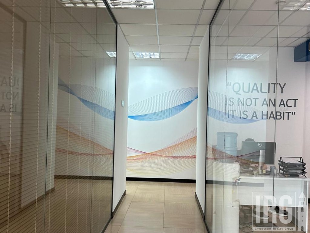 ZYRE TE HILTON, PRANE DELIJORGJIT