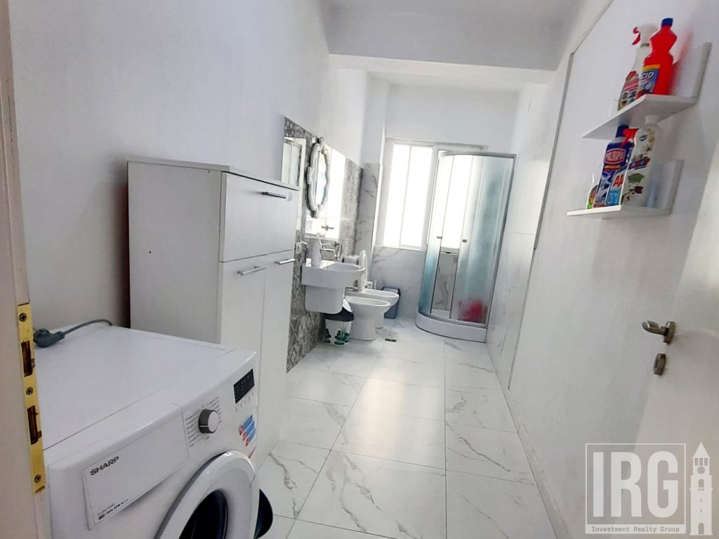 APARTAMENT 2+1+KUZHINE PER QIRA NE BLLOK!