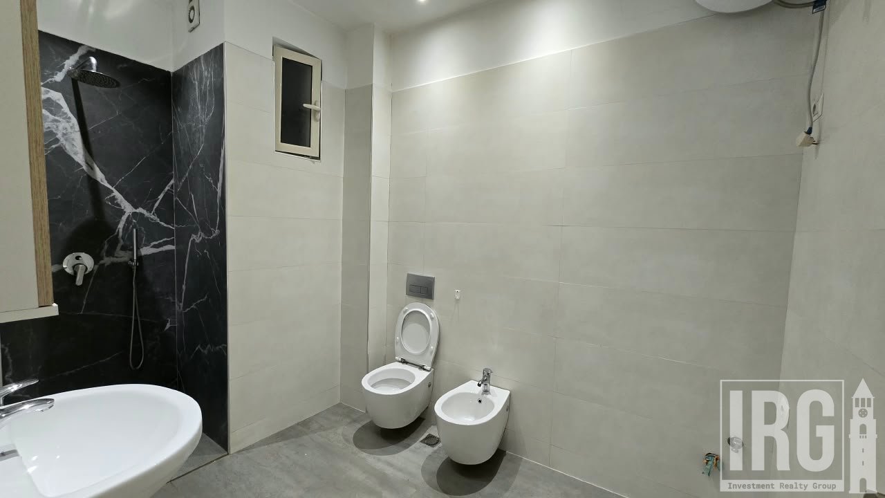 SHITET APARTAMENT 2+1 TE GOLDEN PARK, PERBALLE SPITALIT AMERIKAN 3!