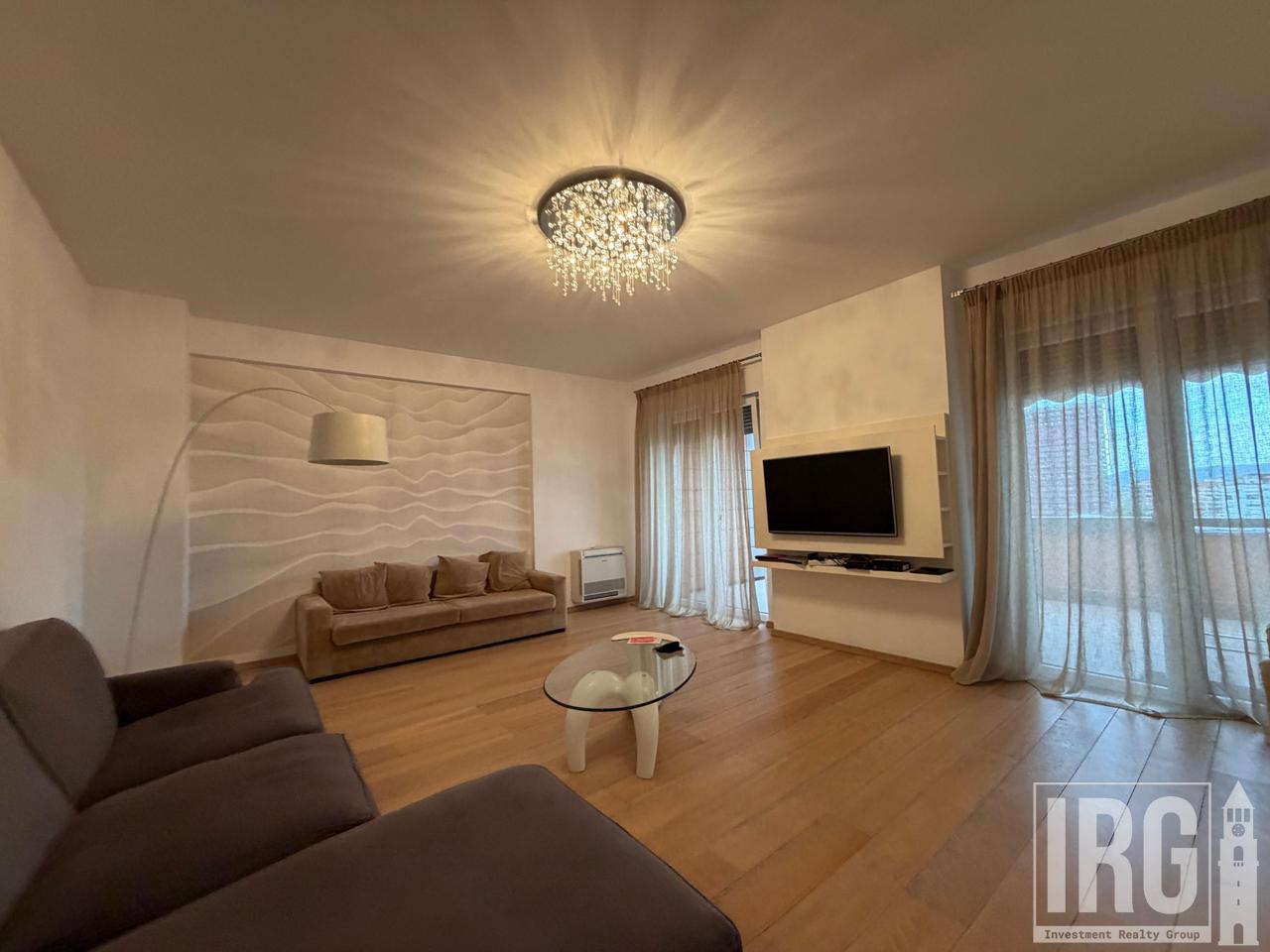 3+1+2+Veranda apartment on Bogdaneve Street!