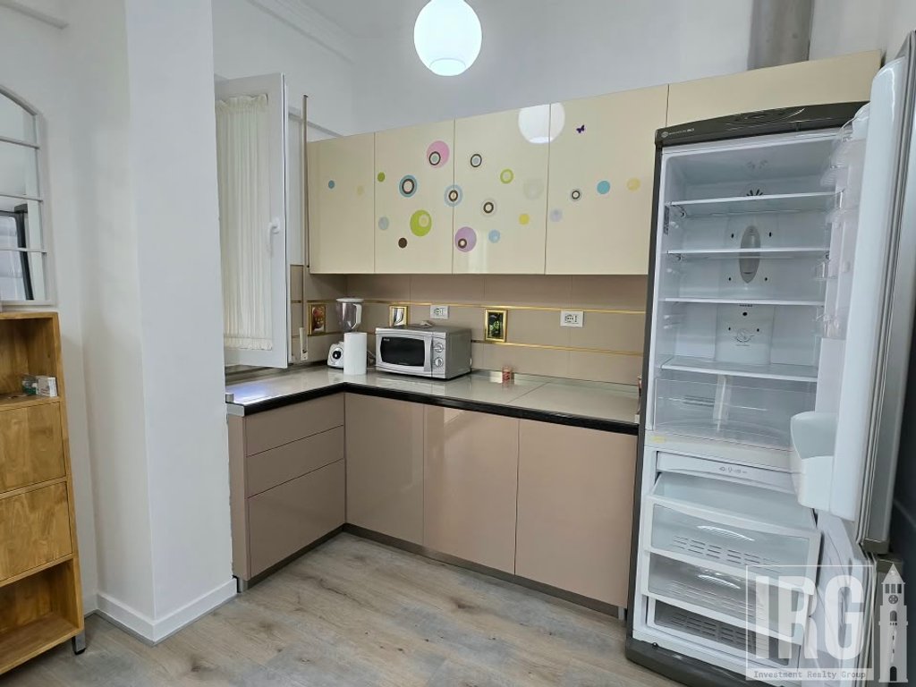 SHITET APARTAMENT 3+1+2 | LIQENI I THATË ( PA MALORE)