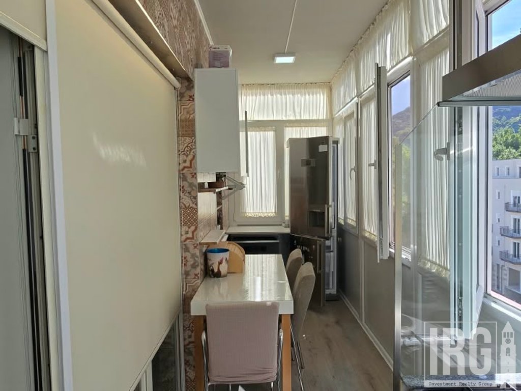 SHITET APARTAMENT 3+1+2 | LIQENI I THATË ( PA MALORE)