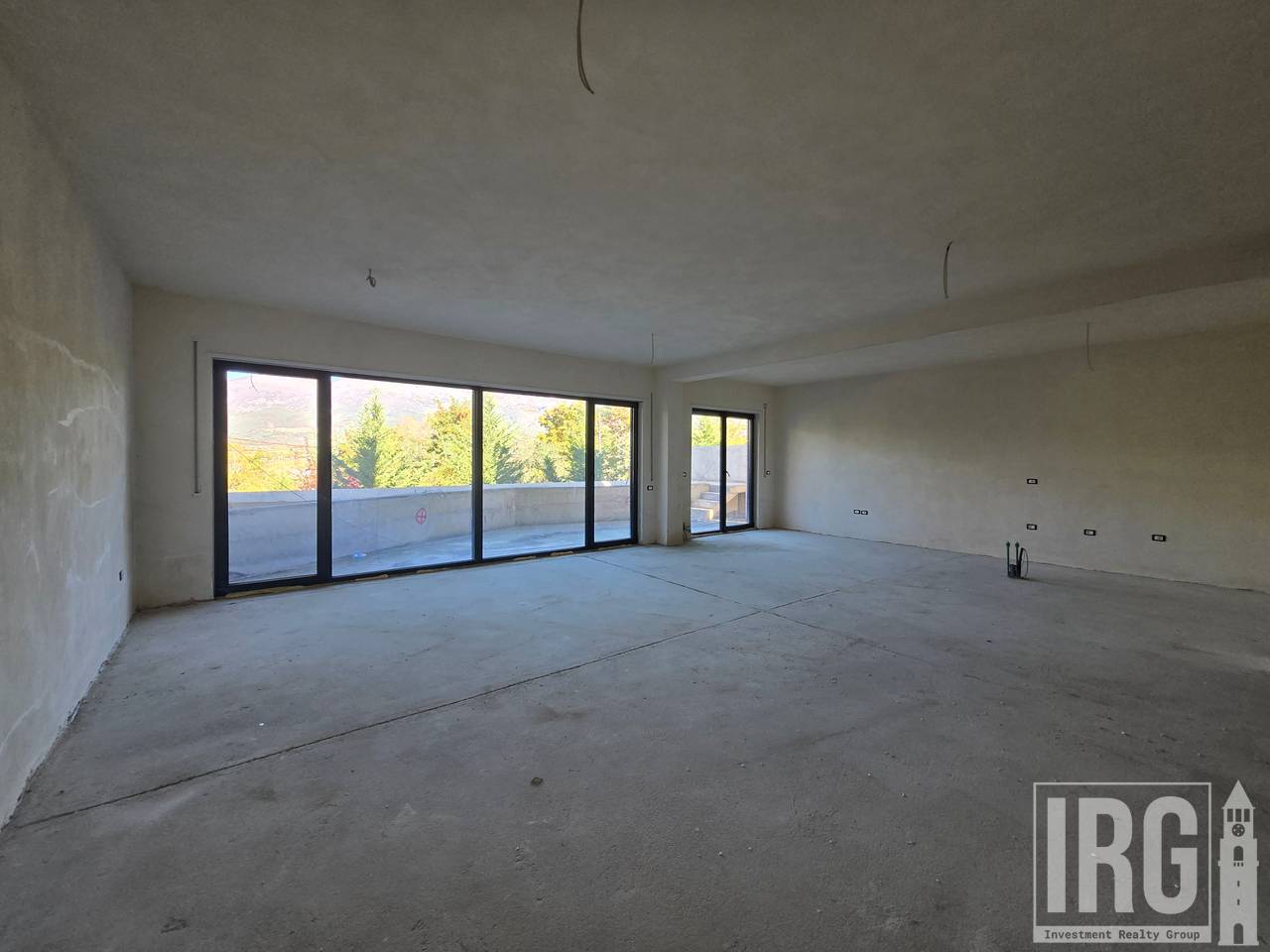Vile Individuale me Pishine ne Swan Lake Residence