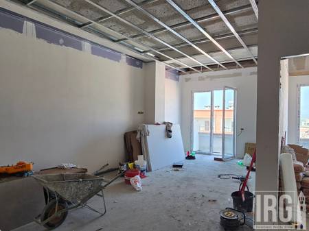 APPARTAMENTO 1+1 CON VERANDA A YZBERISHT!