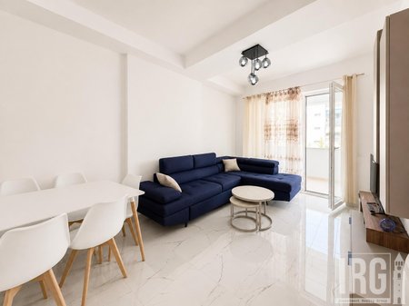 Apartament 2+1+2 me qira – Rruga e Dibrës, Tiranë