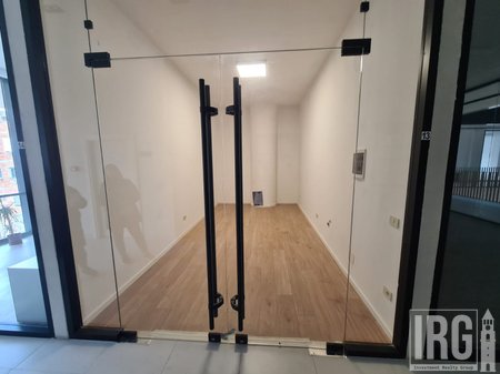 AMBIENT KOMERCIAL TEK GOLDEN TAUER!