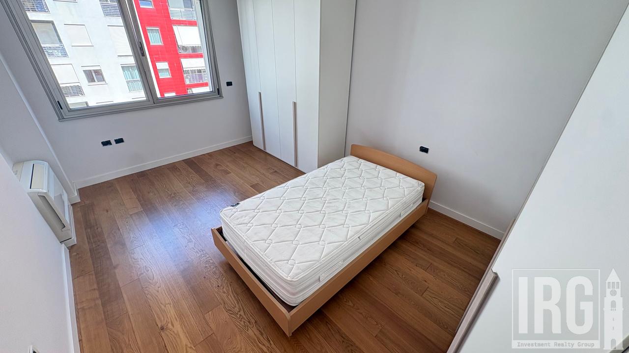 APPARTAMENTO 3+1+POSTO AUTO IN AFFITTO AL COMPLESSO NOBIS, CON VISTA SUL LAGO DI TIRANA