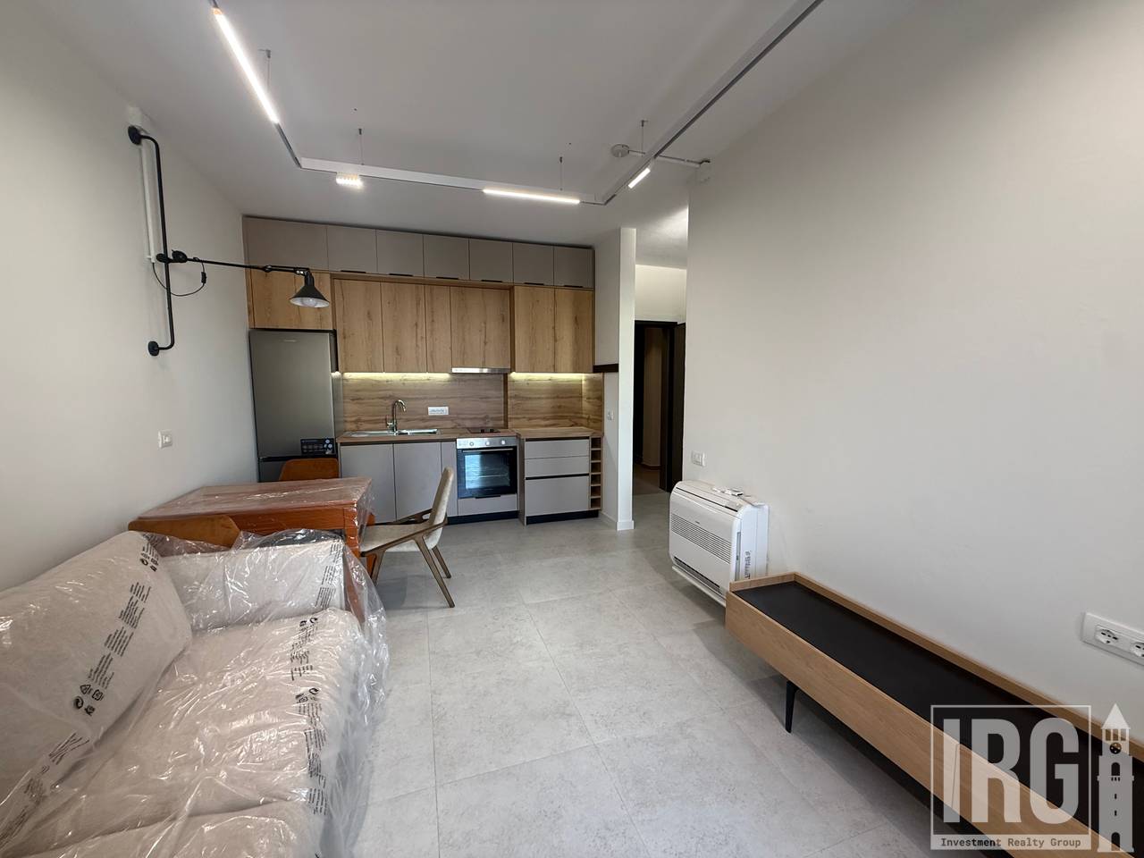 For rent 1+1 with parking space, Galeria Roma!