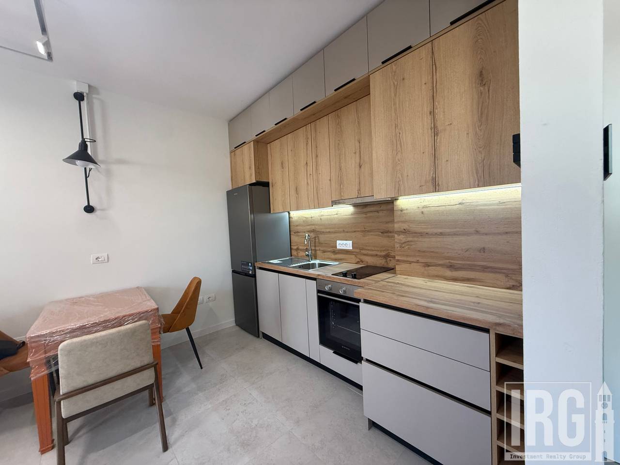For rent 1+1 with parking space, Galeria Roma!