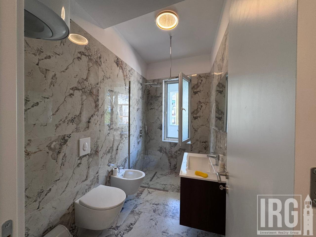 Apartament 2+1+2 me qira – Rruga e Dibrës, Tiranë