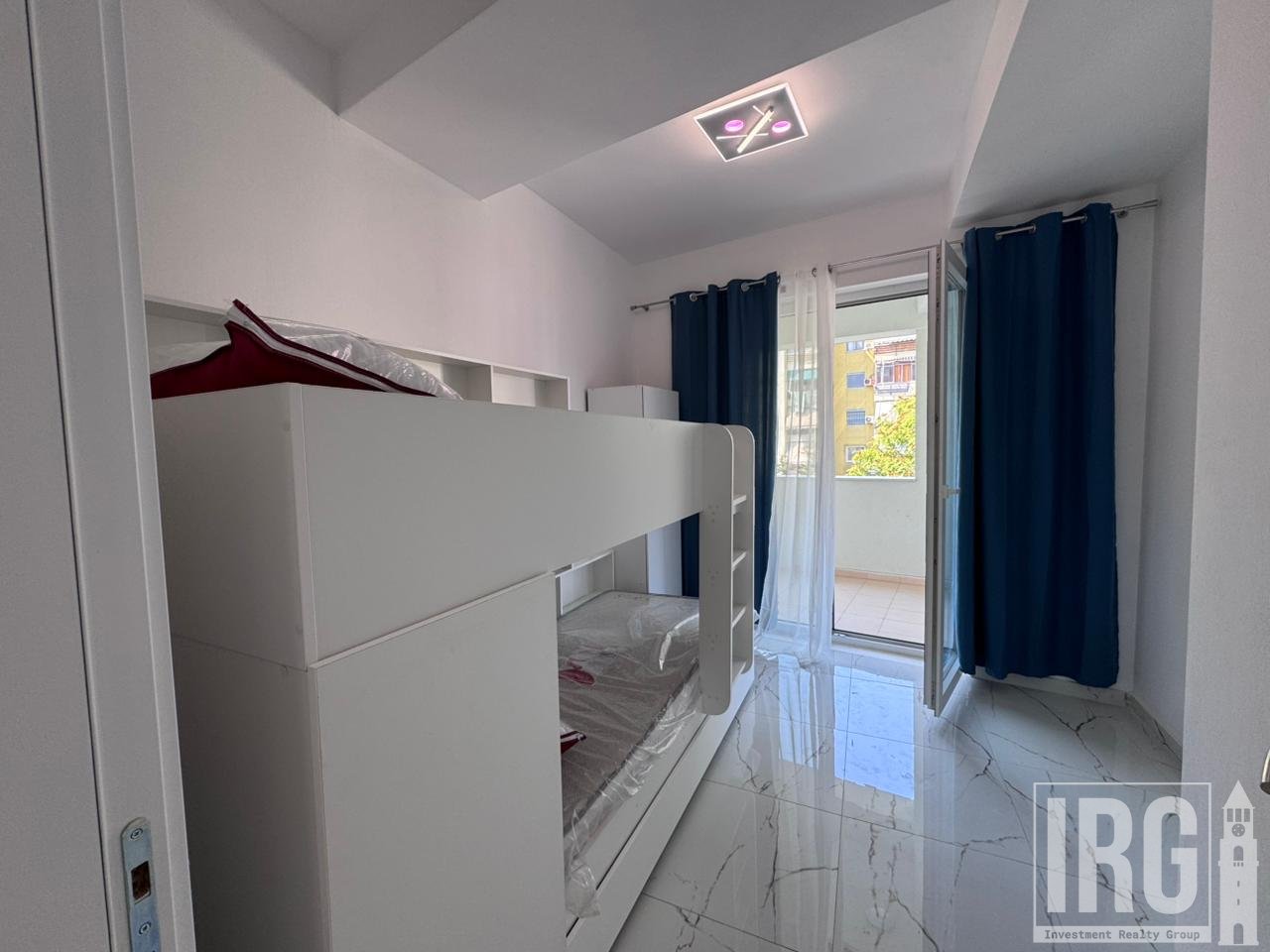 Apartament 2+1+2 me qira – Rruga e Dibrës, Tiranë