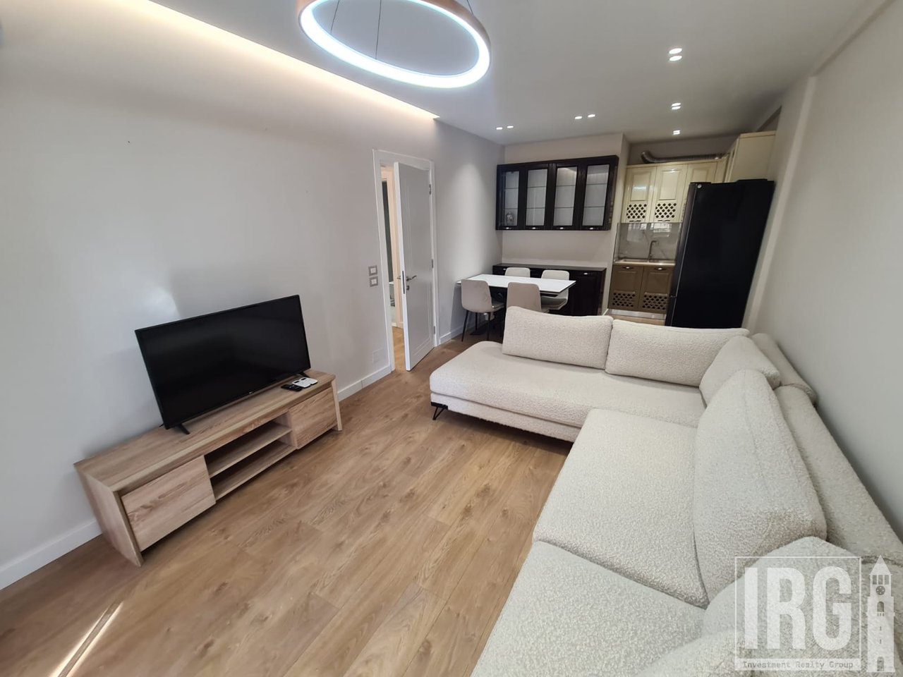 APARTMENT 2+1+PARKING AT THE FIRST MUNICIPALITY!