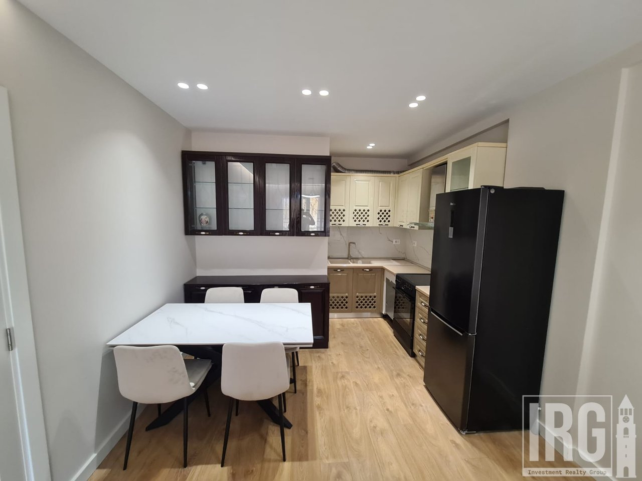 APARTMENT 2+1+PARKING AT THE FIRST MUNICIPALITY!