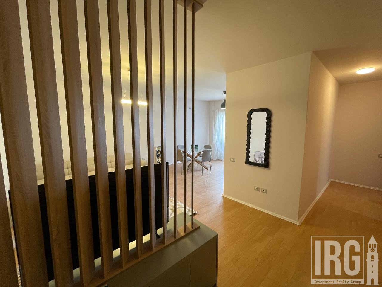 APARTAMENT 1+1 ME VERANDË PËR SHITJE – SARANDË