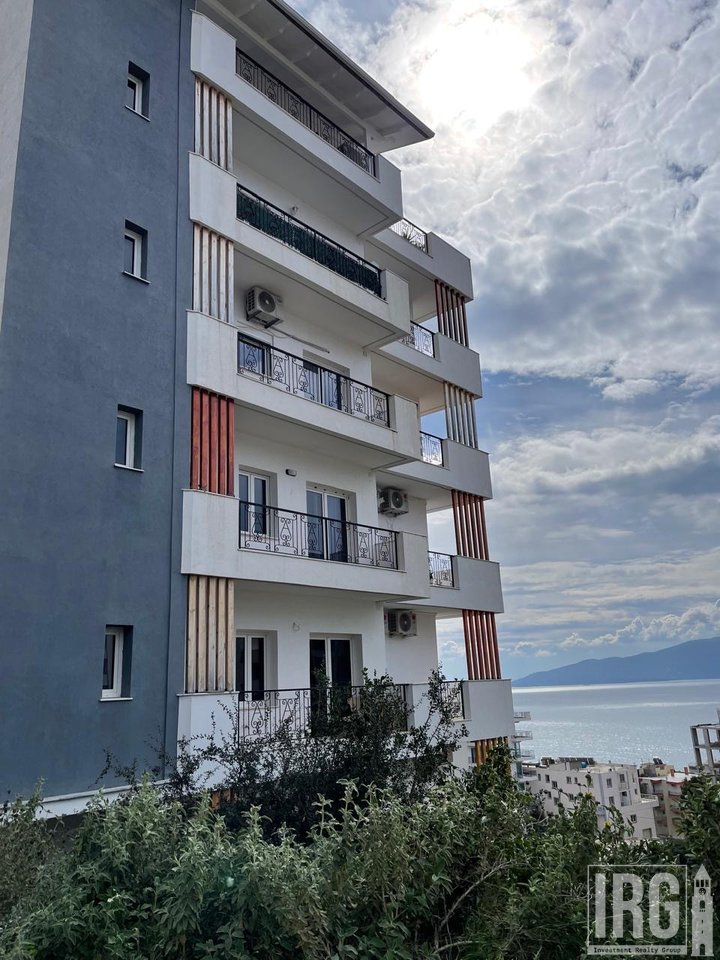APARTAMENT 1+1 ME VERANDË PËR SHITJE – SARANDË