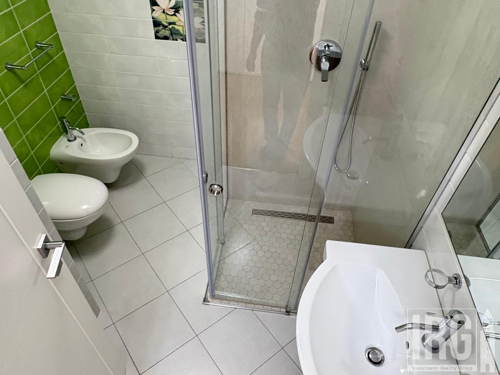 APARTAMENT 3+1+POST PARKIMI ME QERA TE KOMPLEKSI NOBIS, ME PAMJE NGA LIQENI TIRANES