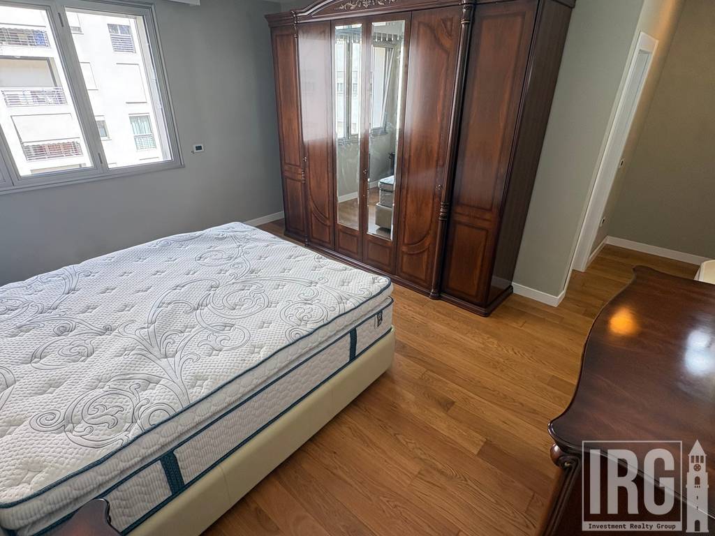 APARTAMENT 3+1+POST PARKIMI ME QERA TE KOMPLEKSI NOBIS, ME PAMJE NGA LIQENI TIRANES