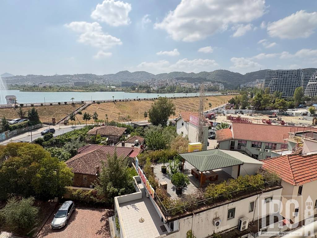 APARTAMENT 3+1+POST PARKIMI ME QERA TE KOMPLEKSI NOBIS, ME PAMJE NGA LIQENI TIRANES