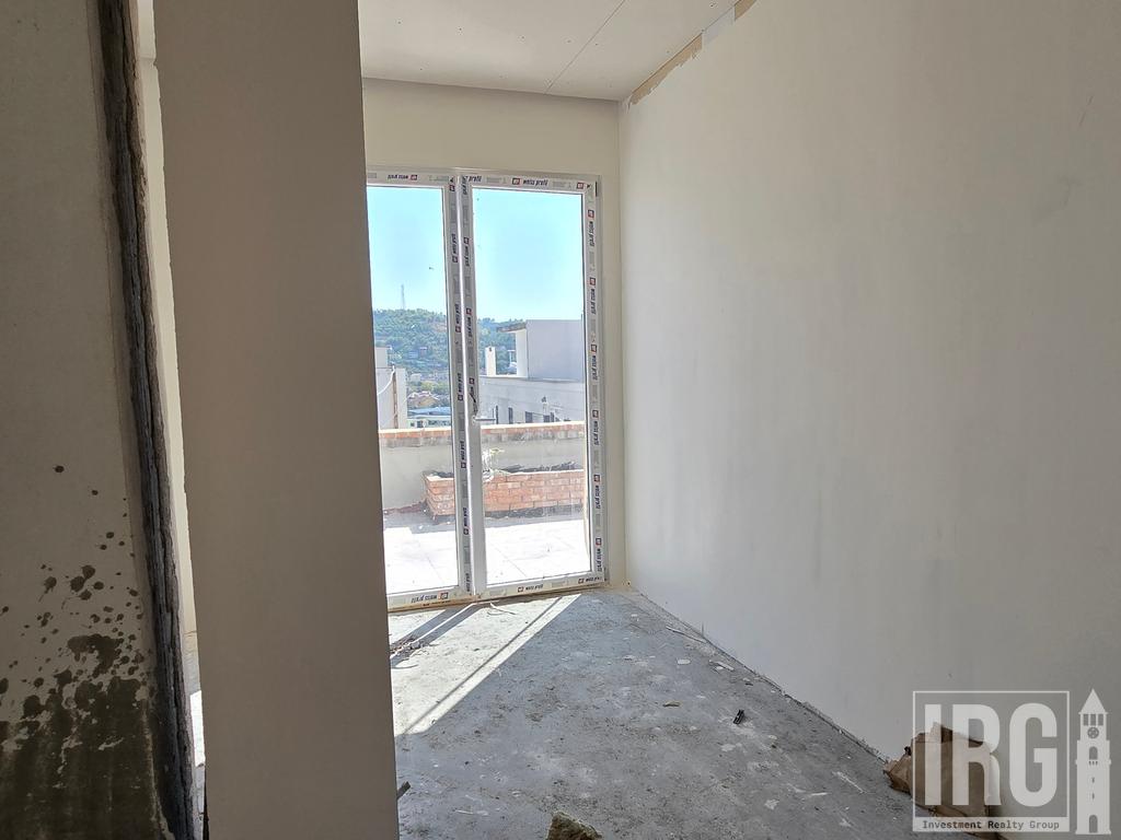 APARTAMENT 1+1 ME VERANDE NE YZBERISHT!