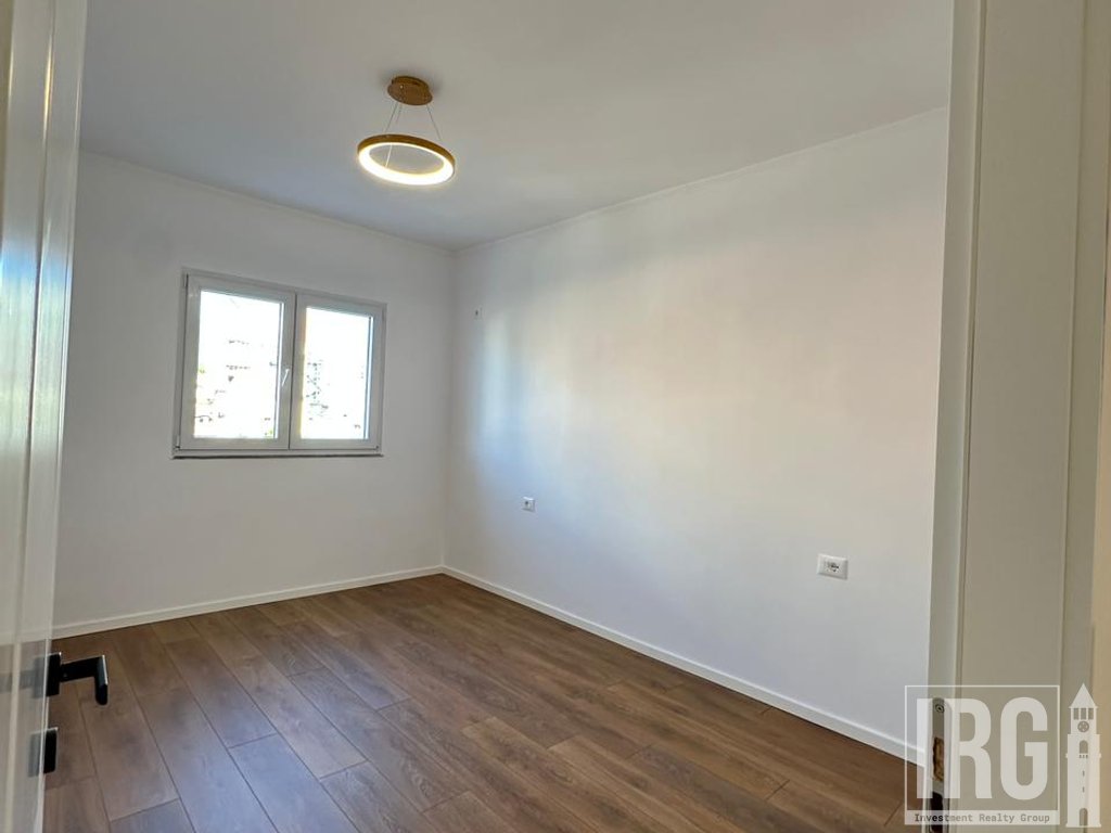 APARTAMENT 2+1 PËR SHITJE, Rr. Brraka, mbrapa Fakultetit të Shkencave!