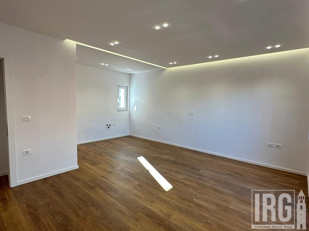 APARTAMENT 2+1 PËR SHITJE, Rr. Brraka, mbrapa Fakultetit të Shkencave!