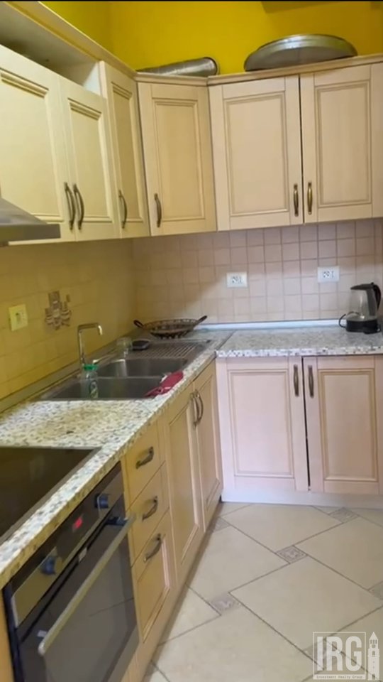 APARTAMENT 1+1IPERSHTATUR NE 2+1 TEK RR.E DIBRES!
