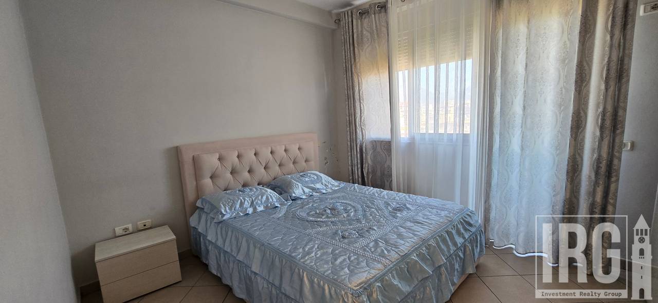 APARTAMENT 3+1 PERBALLE DELIJORGJIT!