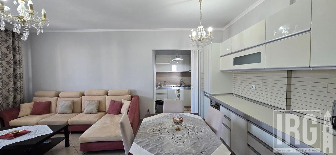 APARTAMENT 3+1 PERBALLE DELIJORGJIT!