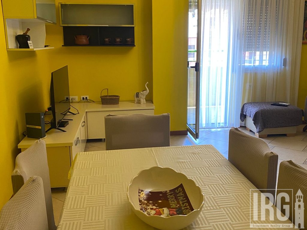 APARTAMENT 1+1IPERSHTATUR NE 2+1 TEK RR.E DIBRES!