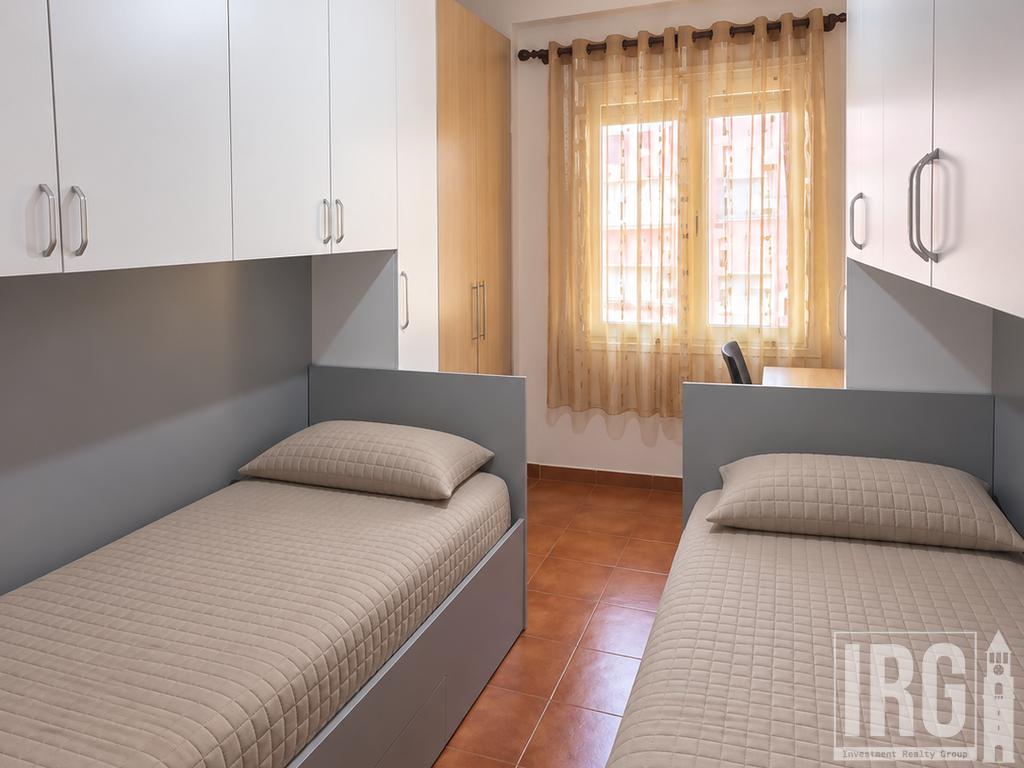 🏡 Shitet Apartament 2+1 – Pranë Prokurorisë së Tiranës