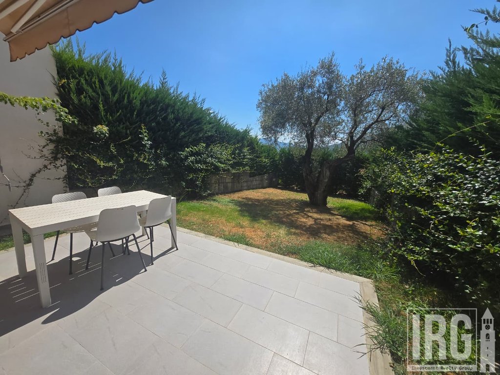 Vile ne Olive Grove Residence