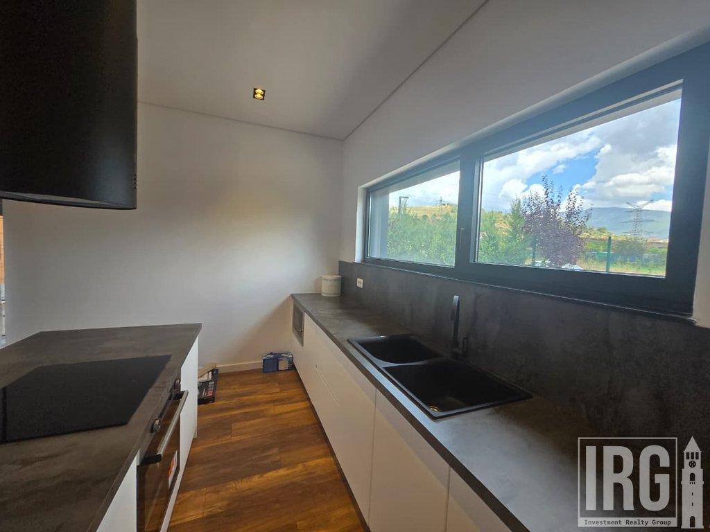 House with a Pool near Teg