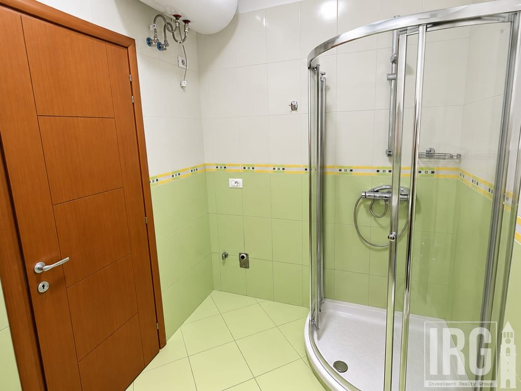 Jepet me qira zyrë | Rruga e Bogdanëve | 120 m²