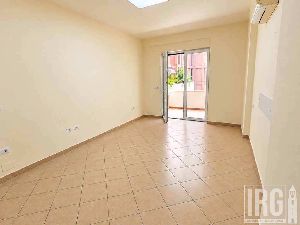 Jepet me qira zyrë | Rruga e Bogdanëve | 120 m²