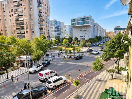 🏢 AMBIENTE PER UFFICI IN AFFITTO | MUNICIPIO DI PARIGI
📍 Municipio di Parigi, Tirana