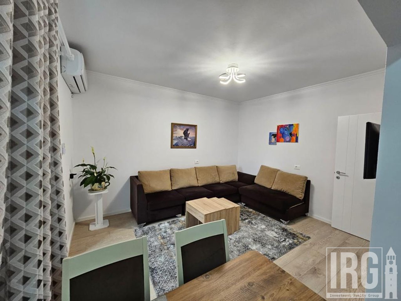 Apartament 1+1 me Qira në Rrugën e Kavajës Prane Zgara e Tiranes