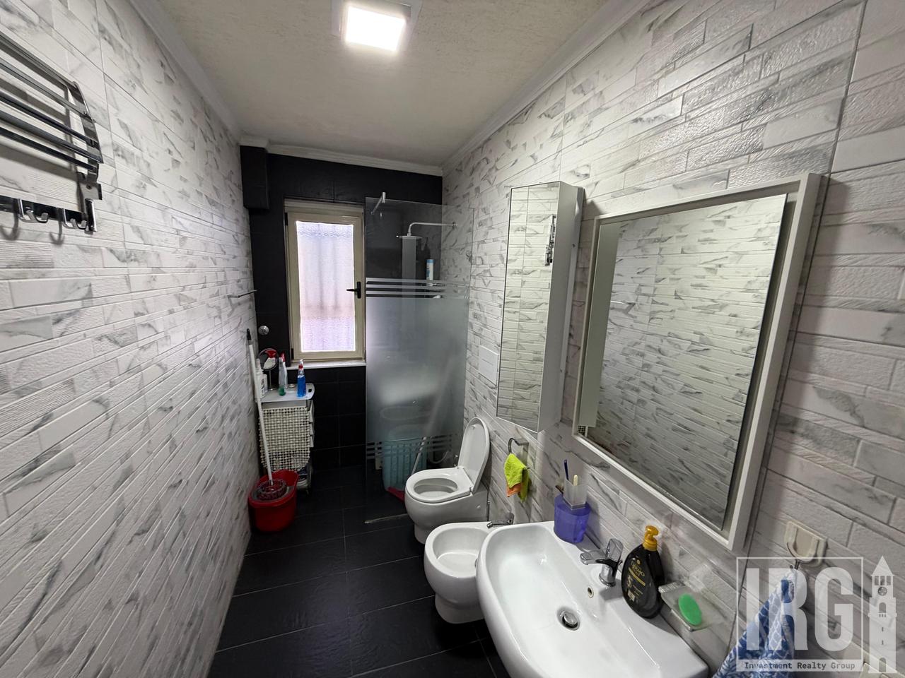 Apartament 2+1 te Shkolla e Baletit