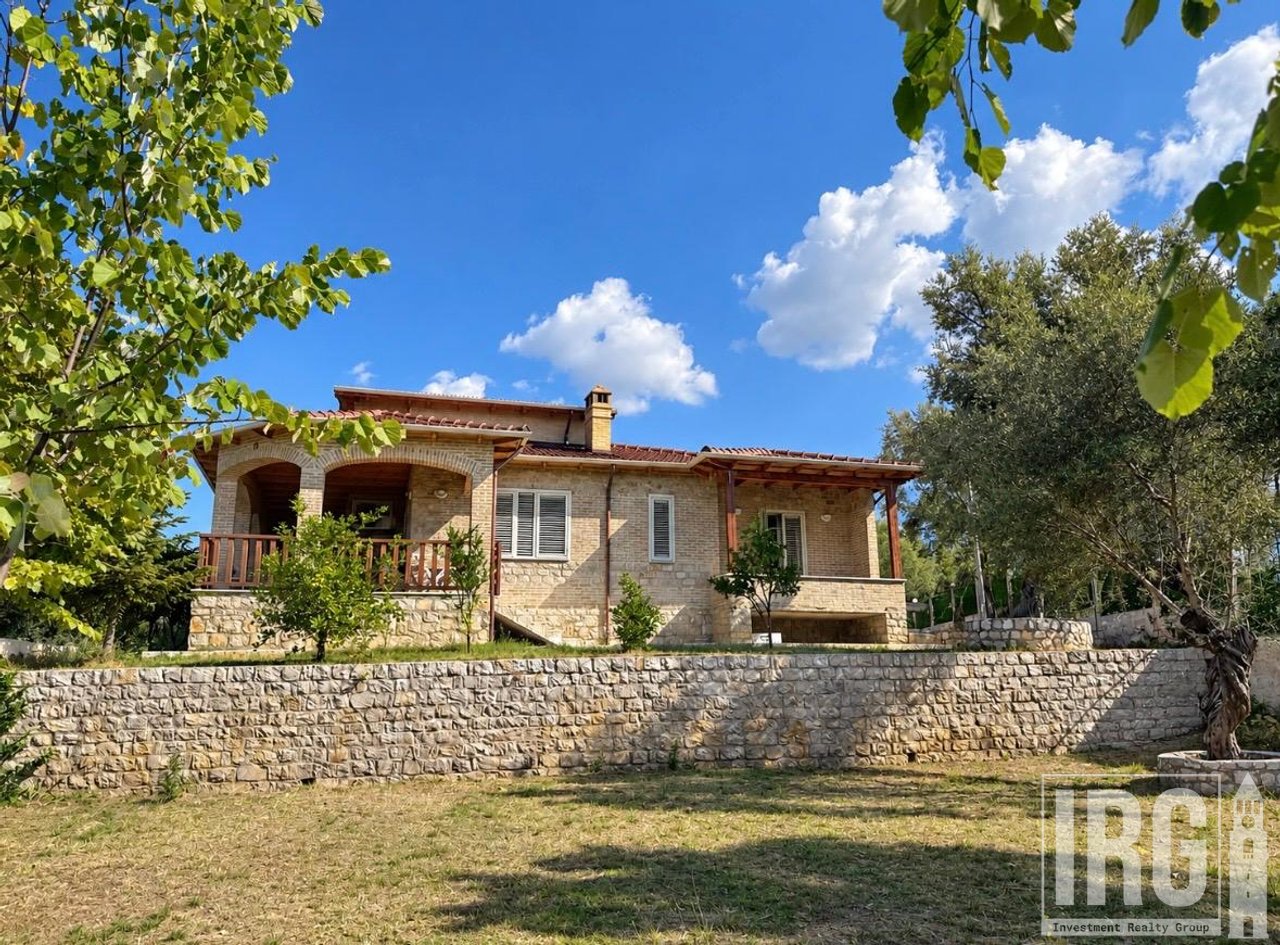 VILLA INDIVIDUALE IN AFFITTO | FARKË