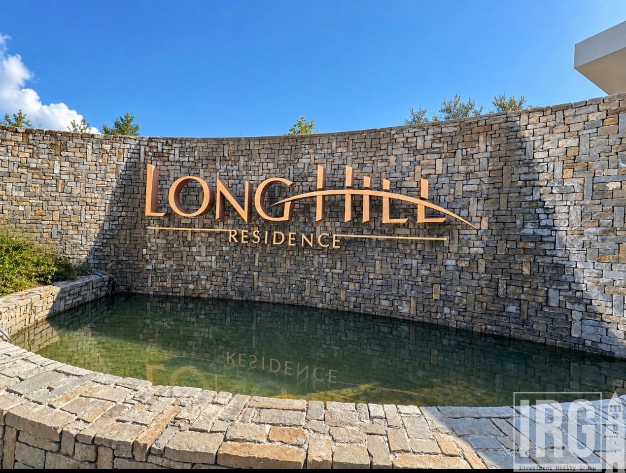 Villa di Lusso in Vendita a Long Hill Residence – Investimento PREMIUM &amp; PRONTA per Abitare