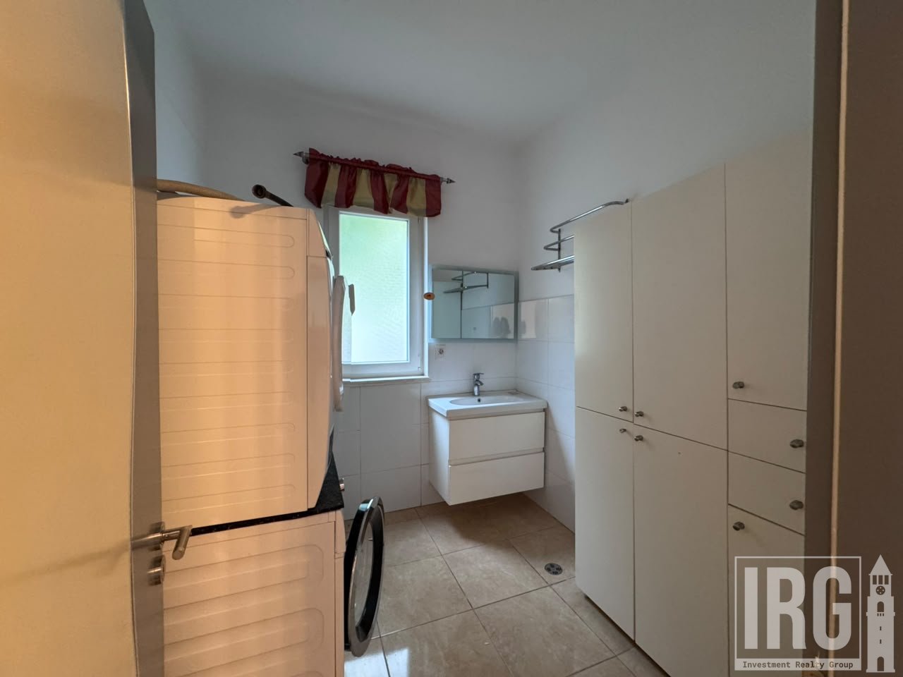 VILË ME QIRA 5+1+3| KOMUNA E PARISIT