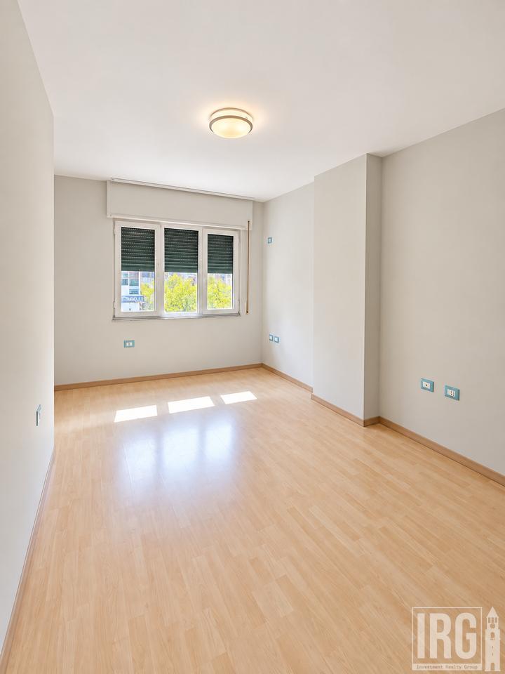 🏢 AMBIENTE PER UFFICI IN AFFITTO | MUNICIPIO DI PARIGI
📍 Municipio di Parigi, Tirana