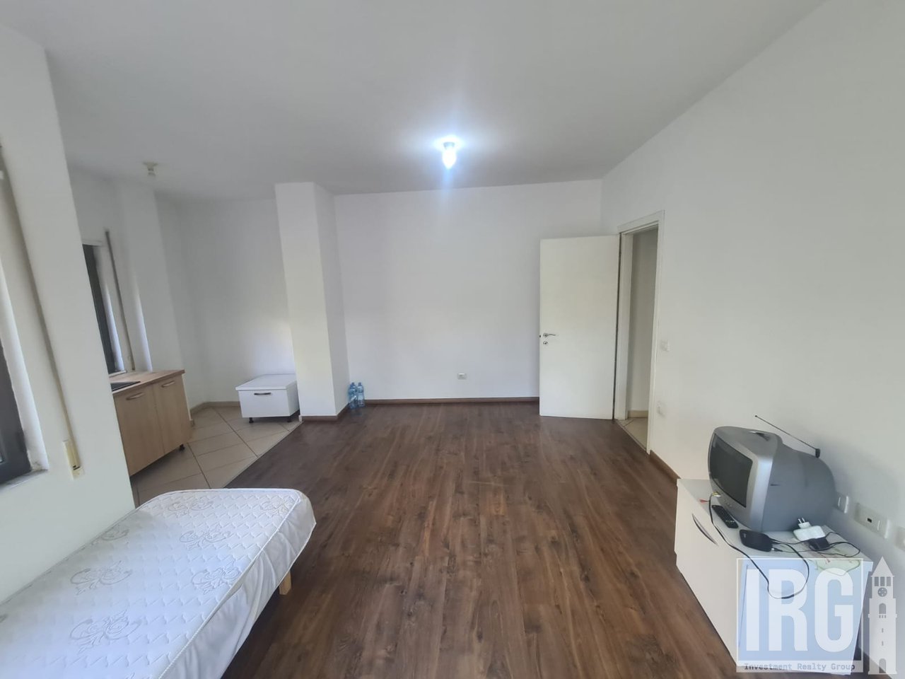 APARTAMENTI 1+1 TEK ALI DEMI!