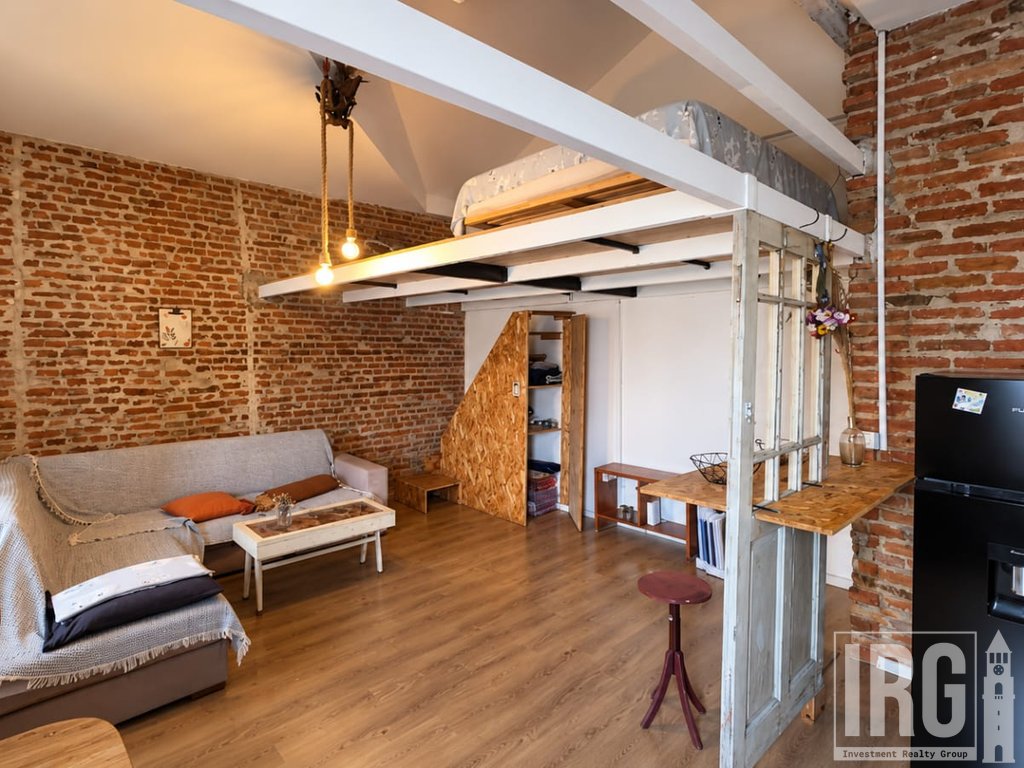 Jepet me Qira Loft në Qendër të Tiranës