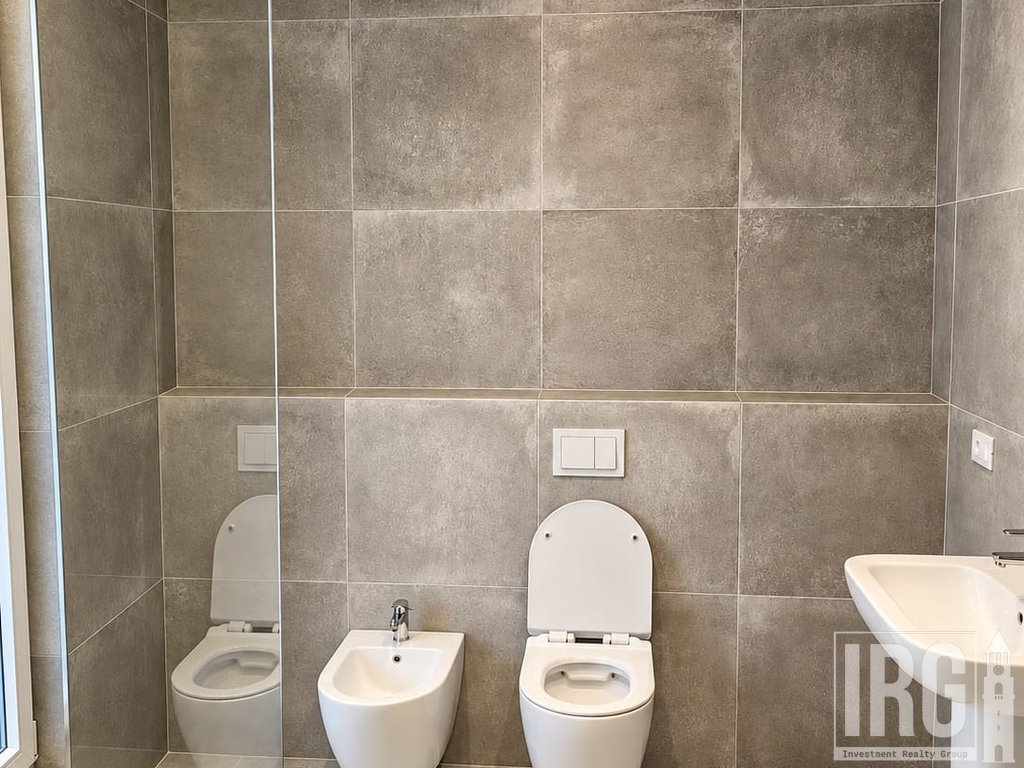 Jepet me Qira Ambient për Zyra – Pranë Kika 2 | 107.7 m²