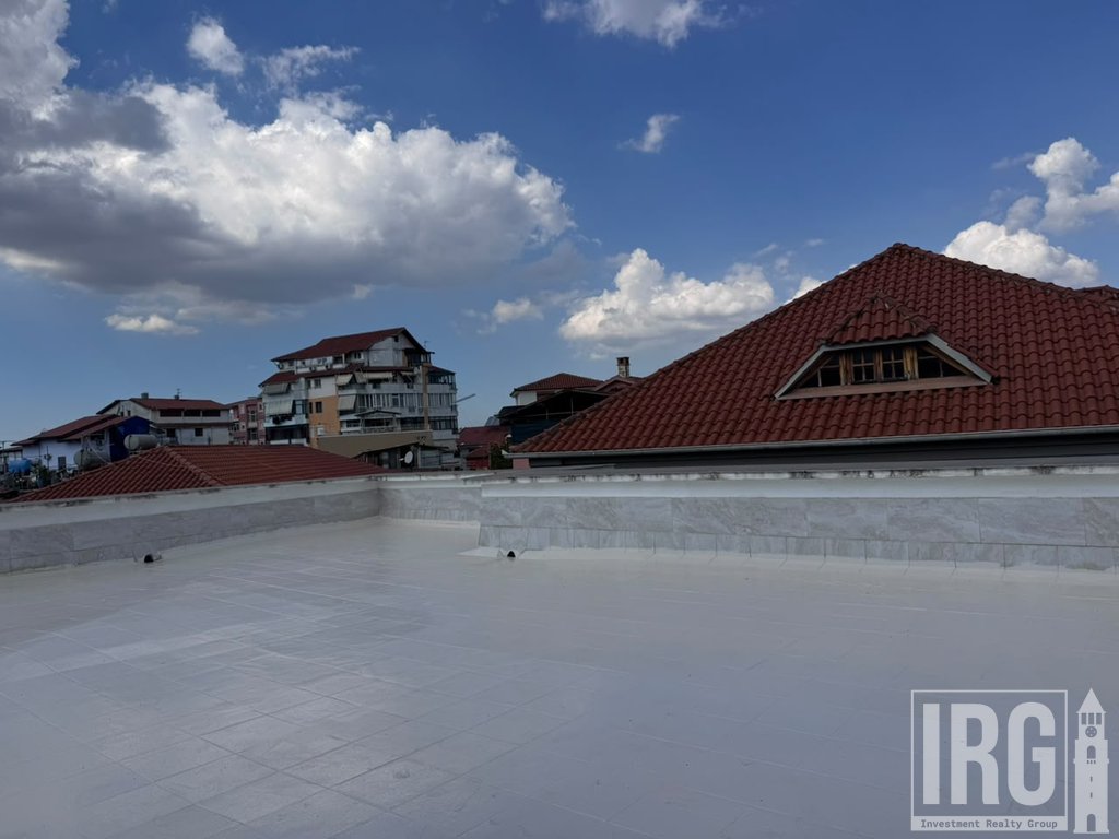 VILË ME QIRA 5+1+3| KOMUNA E PARISIT