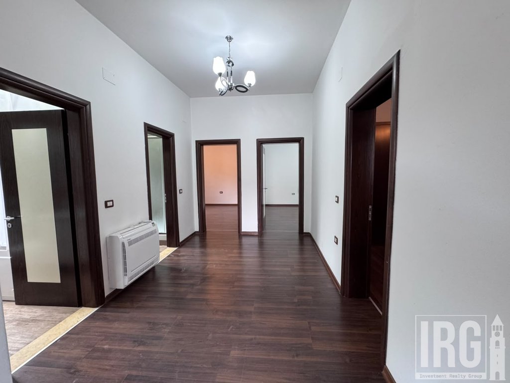 VILË ME QIRA 5+1+3| KOMUNA E PARISIT