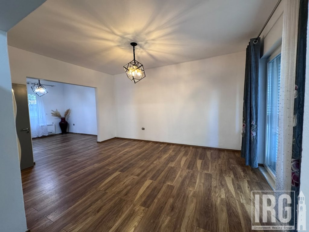 VILË ME QIRA 5+1+3| KOMUNA E PARISIT
